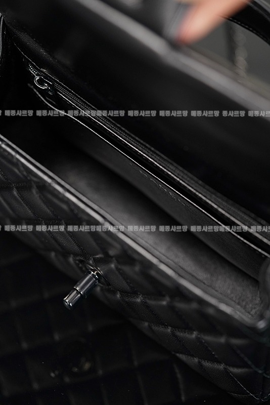 샤넬미니탑핸들쏘블랙백  20260418-152649-019.jpg