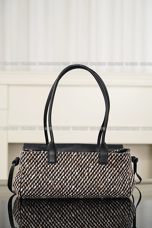 샤넬스몰쇼핑백  20260418-154401-001.jpg