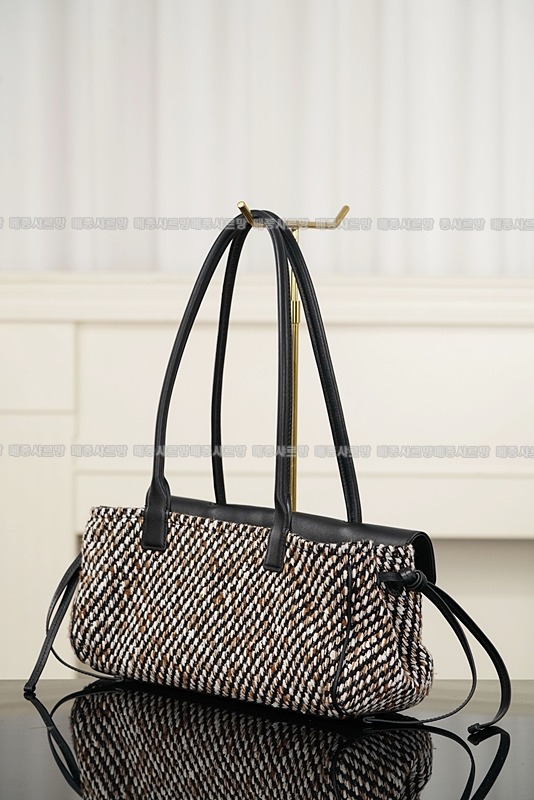 샤넬스몰쇼핑백  20260418-154402-004.jpg