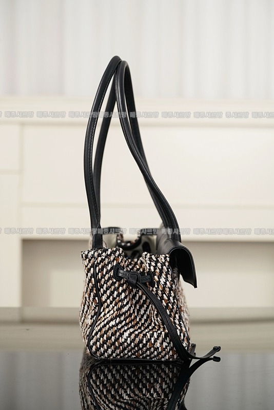 샤넬스몰쇼핑백  20260418-154402-005.jpg