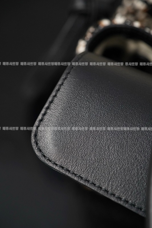 샤넬스몰쇼핑백  20260418-154404-016.jpg