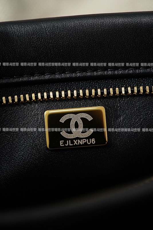 샤넬스몰쇼핑백  20260418-154408-022.jpg