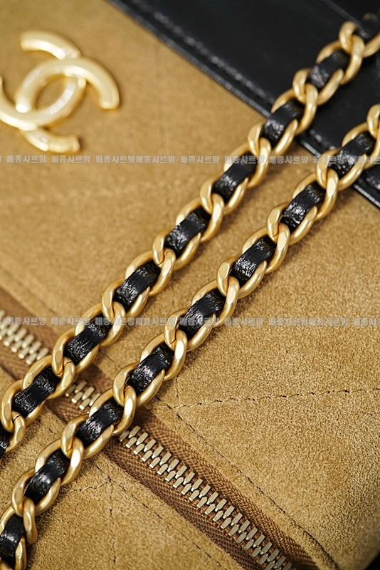 샤넬26SS체인탑핸들코스메틱케이스  20260418-162442-019.jpg