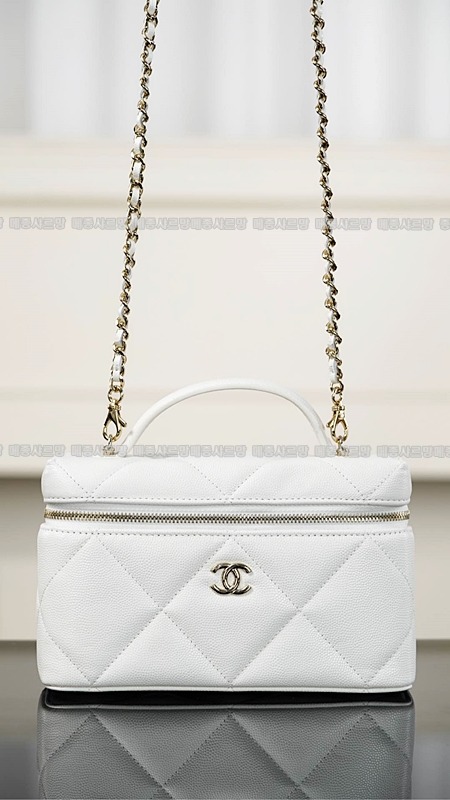 샤넬탑핸들베니티백  20260421-134155-005.jpg