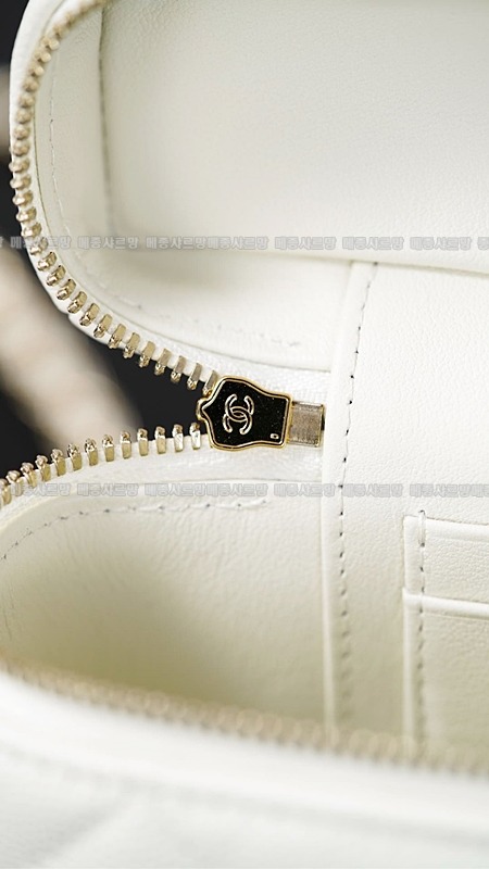 샤넬탑핸들베니티백  20260421-134157-016.jpg