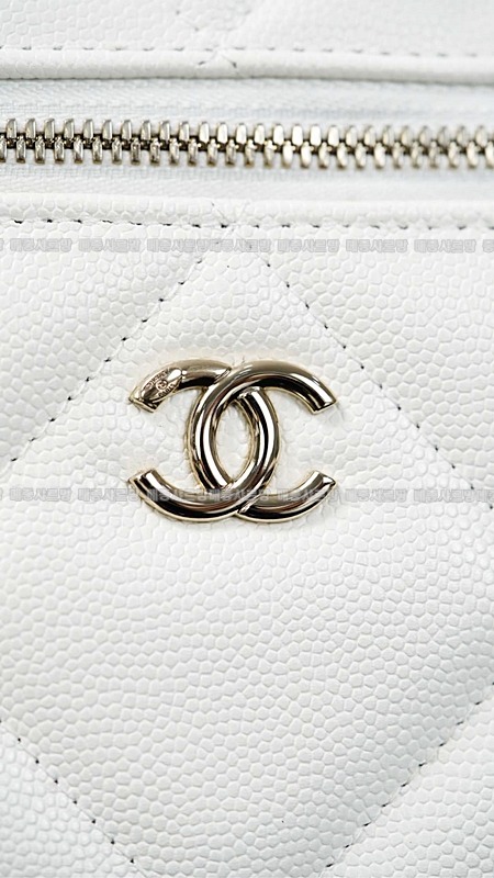 샤넬탑핸들베니티백  20260421-134158-024.jpg