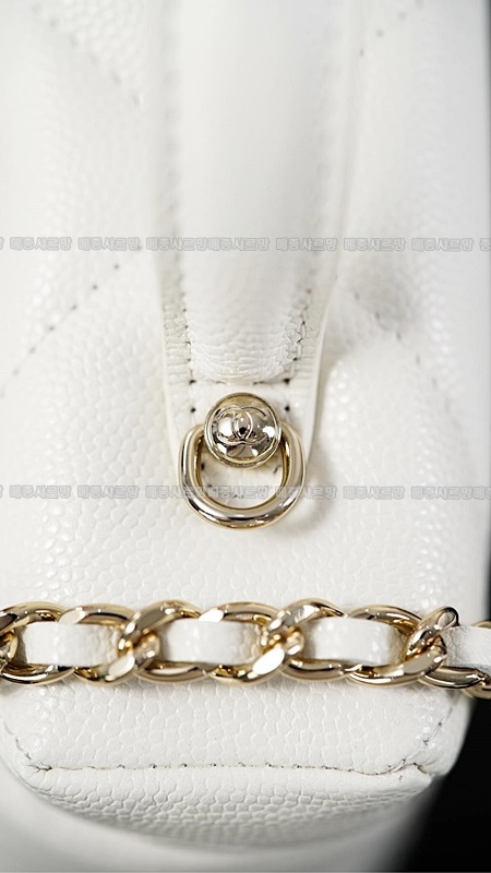 샤넬탑핸들베니티백  20260421-134159-031.jpg