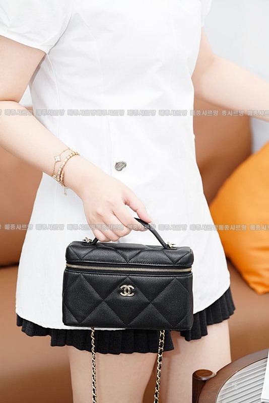샤넬 체인 코스메틱 케이스20260421-135211-002.jpg