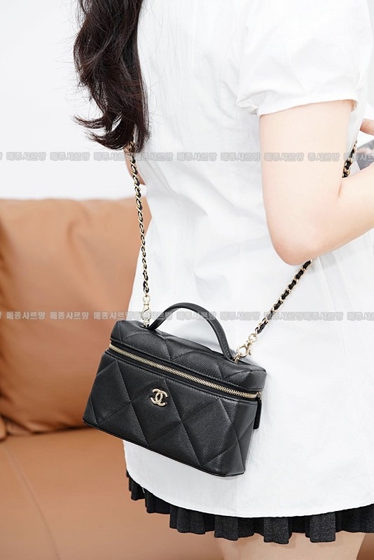샤넬 체인 코스메틱 케이스20260421-135211-001.jpg