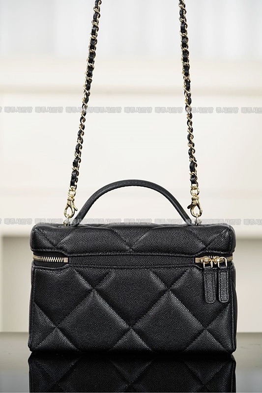 샤넬 체인 코스메틱 케이스20260421-135212-006.jpg