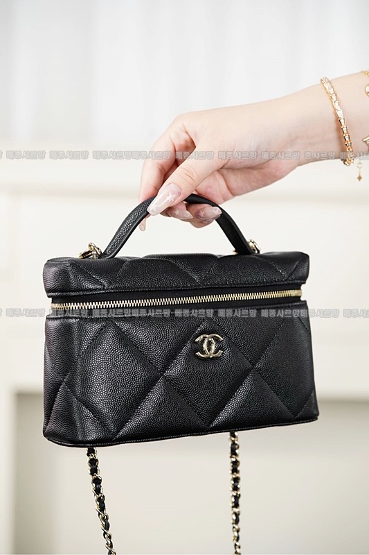 샤넬 체인 코스메틱 케이스20260421-135213-009.jpg