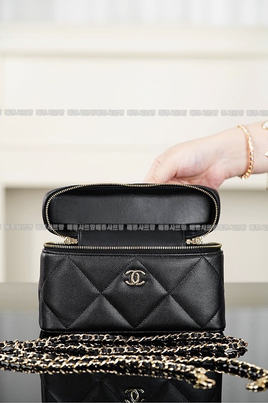 샤넬 체인 코스메틱 케이스20260421-135214-011.jpg
