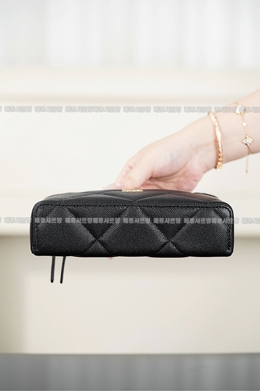 샤넬 체인 코스메틱 케이스20260421-135215-013.jpg