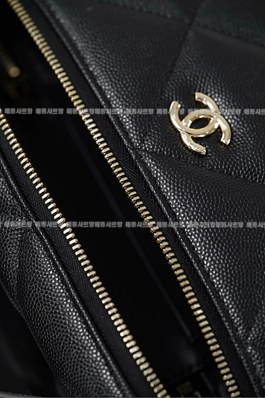 샤넬 체인 코스메틱 케이스20260421-135217-017.jpg