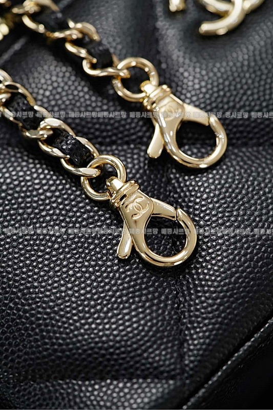 샤넬 체인 코스메틱 케이스20260421-135217-019.jpg