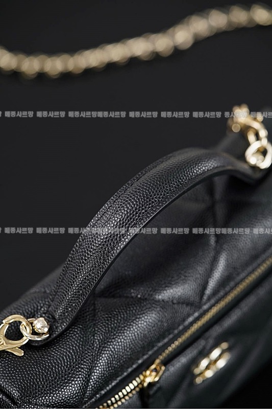 샤넬 체인 코스메틱 케이스20260421-135220-027.jpg