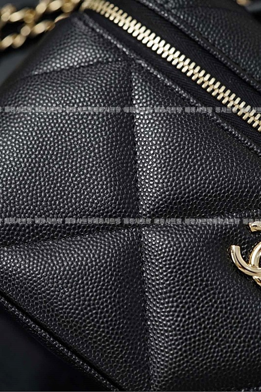 샤넬 체인 코스메틱 케이스20260421-135221-031.jpg