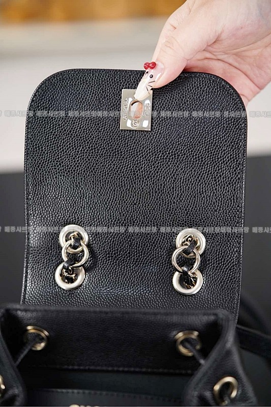 샤넬어피니티듀마백팩  20260421-171332-030.jpg