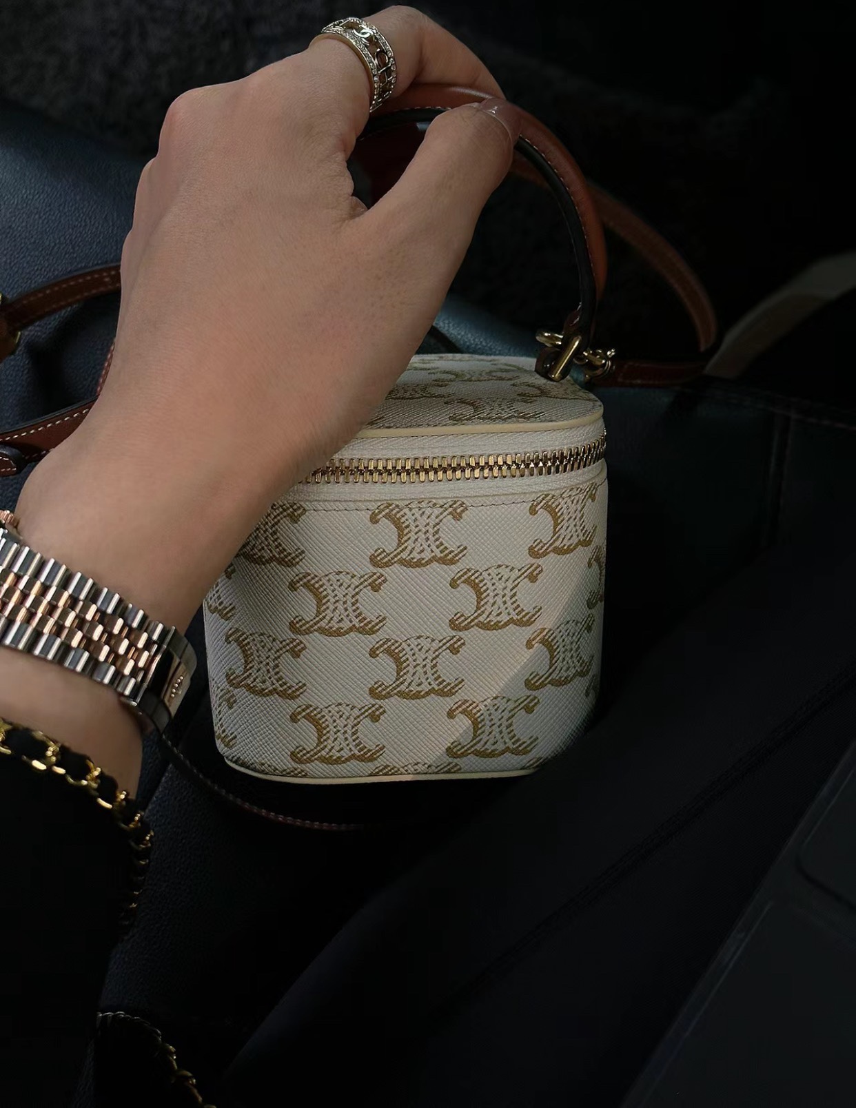 셀린느 트리오페 캔버스 카프스킨 미니 베니티 토트백