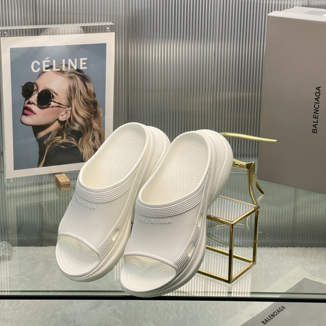 발렌시아가x크록스슬리퍼