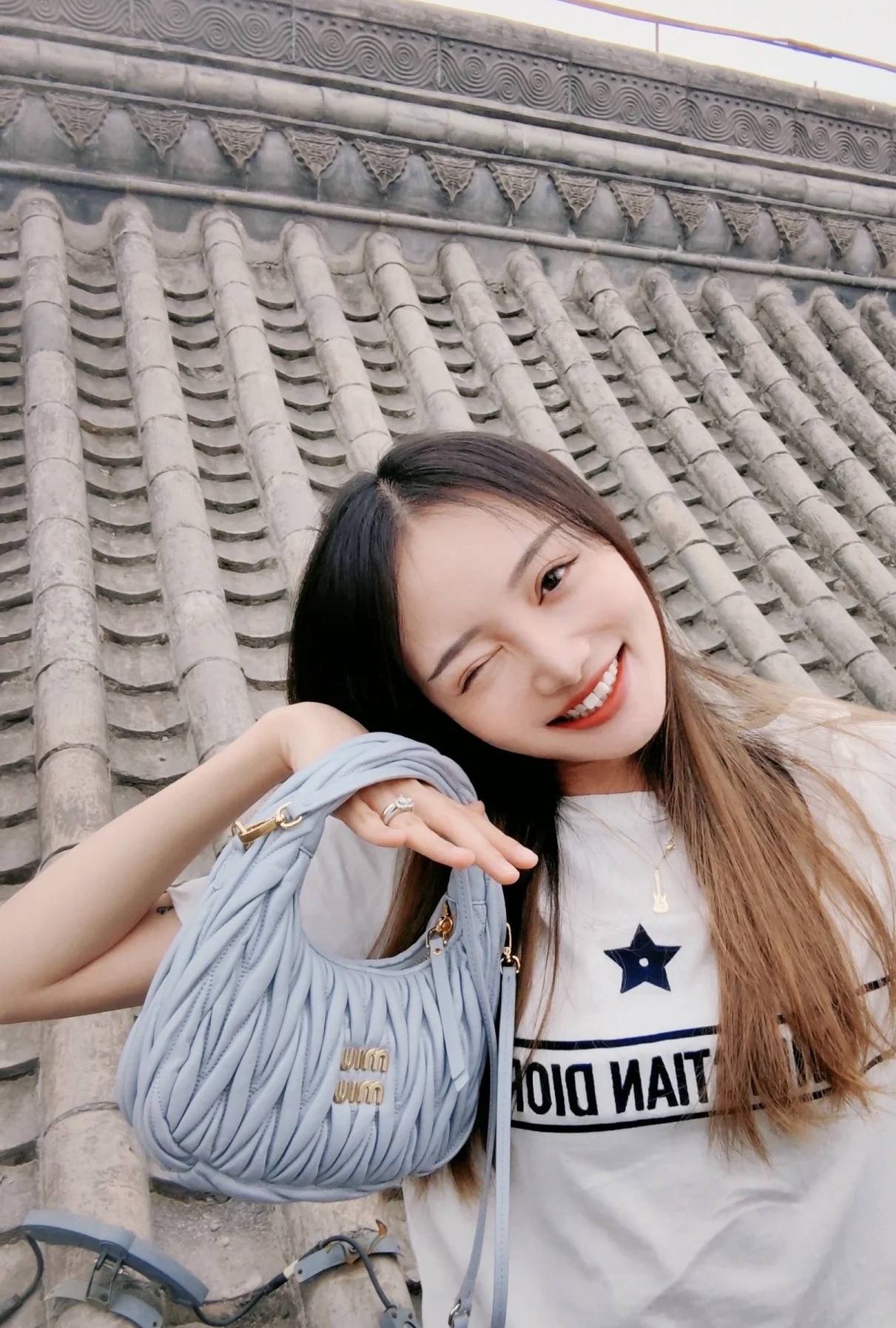 미우미우 완더 마테라쎄 나파 가죽 호보 백