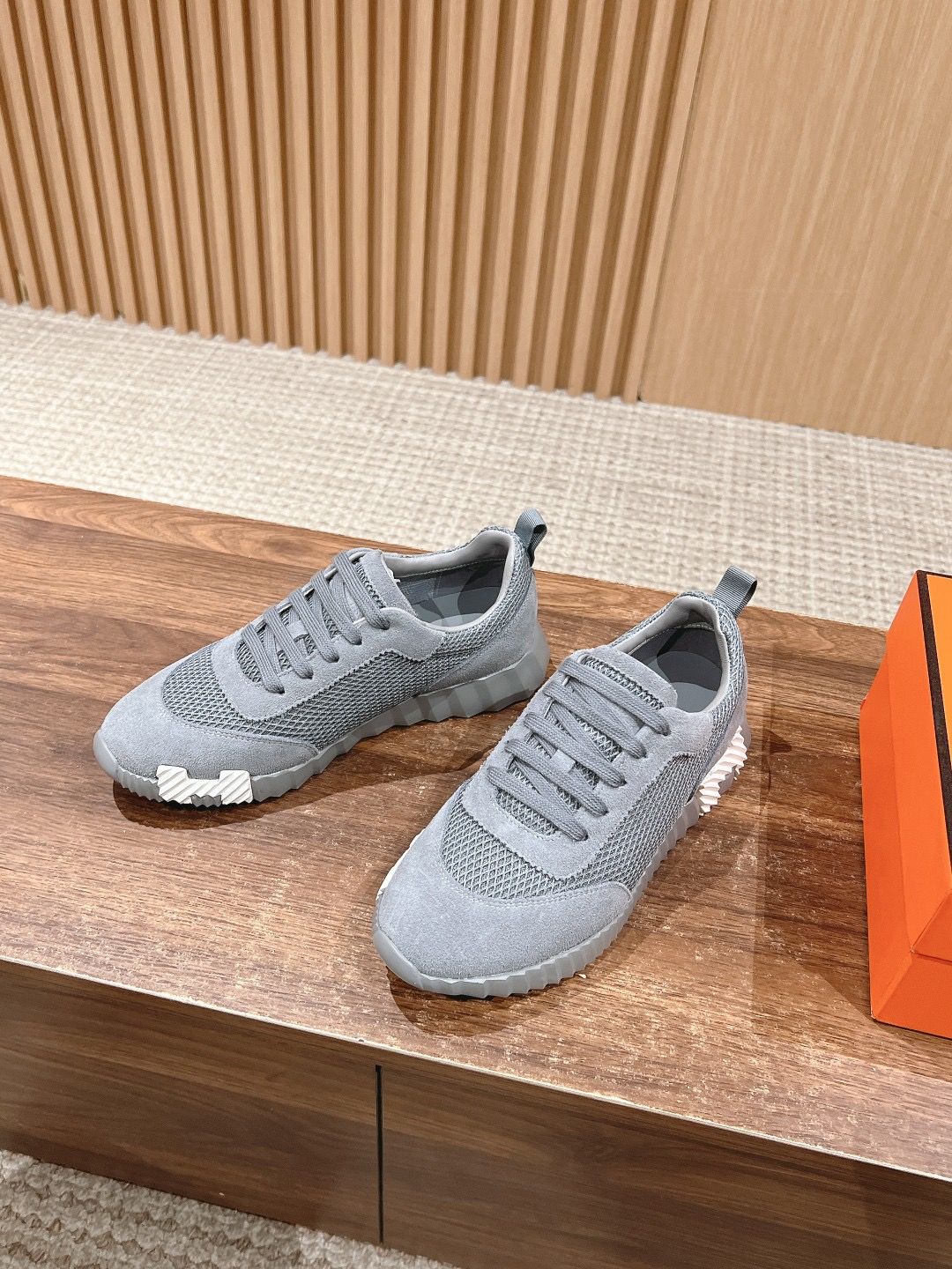 에르메스 여성 바운싱 스니커즈 블랑 메쉬