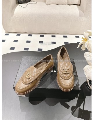 샤넬 CC로고 턴락 퀄팅 로퍼