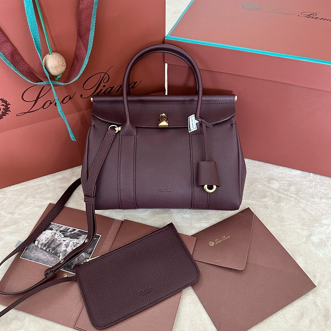 로로피아나 룸백 L25