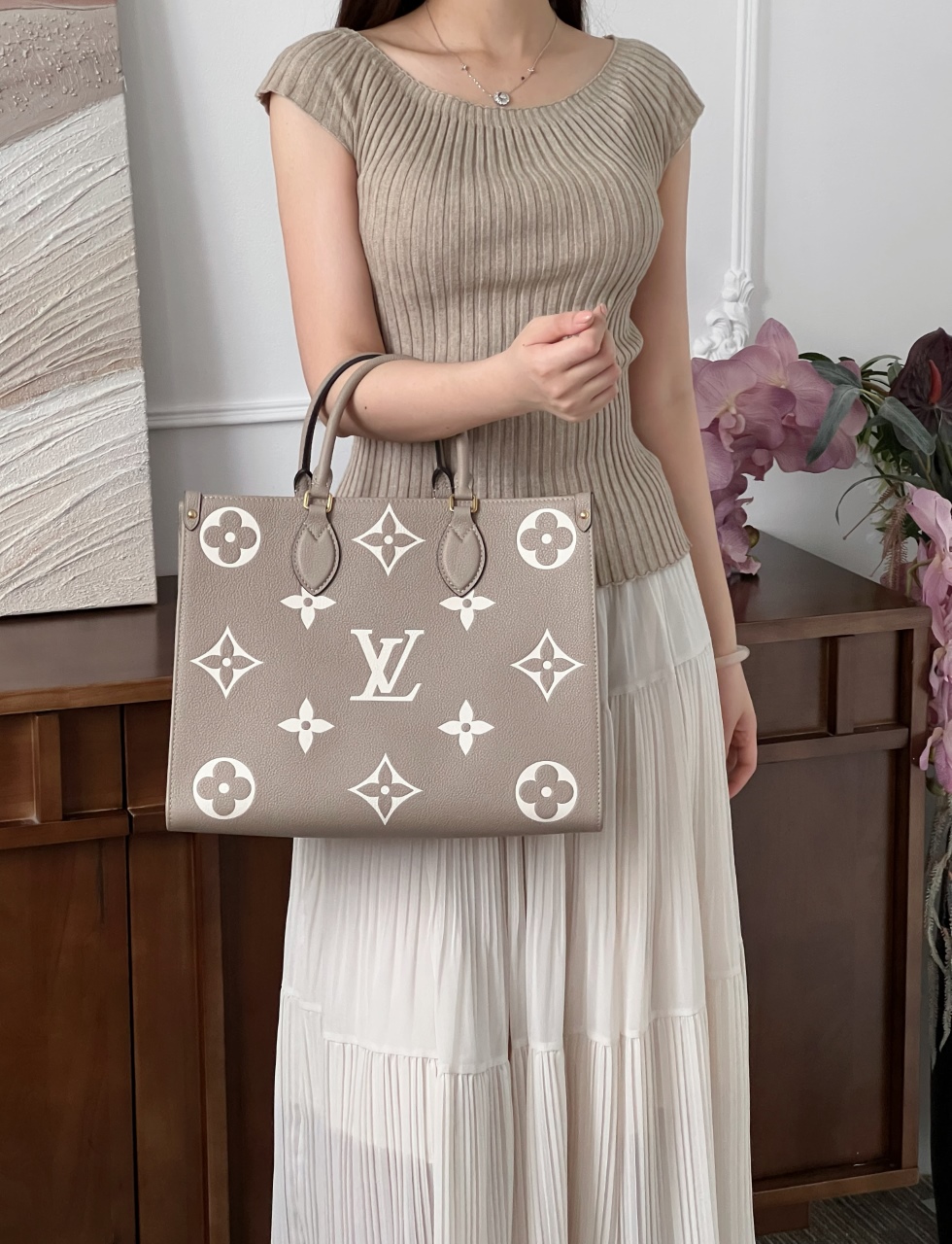 루이비통 온더고 MM 바이컬러