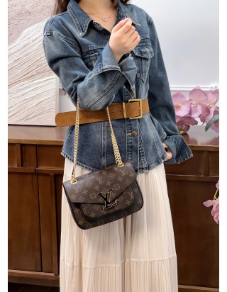 루이비통 파시 모노그램 체인 숄더백