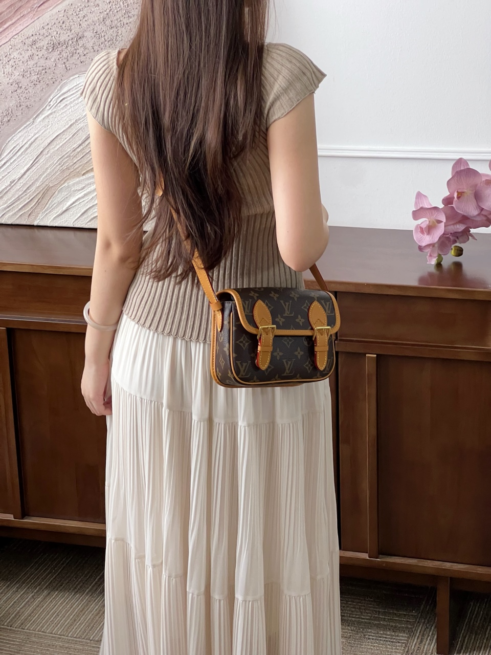 루이비통 사첼 웨어 러블 월릿