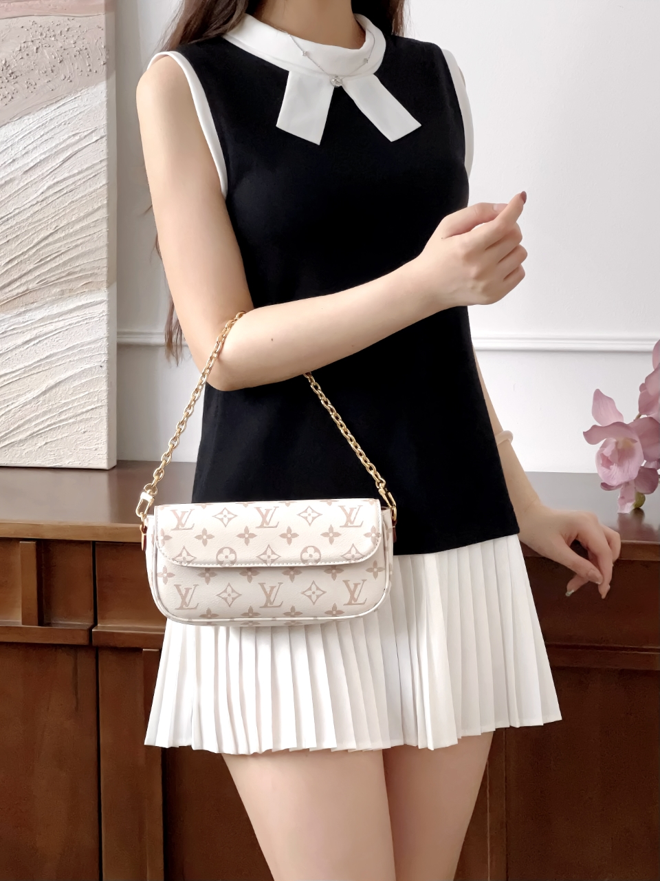 루이비통 윌릿 온 체인 아이비