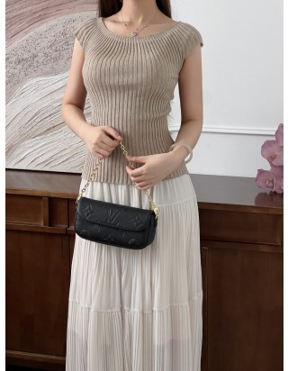 루이비통 윌릿 온 체인 아이비