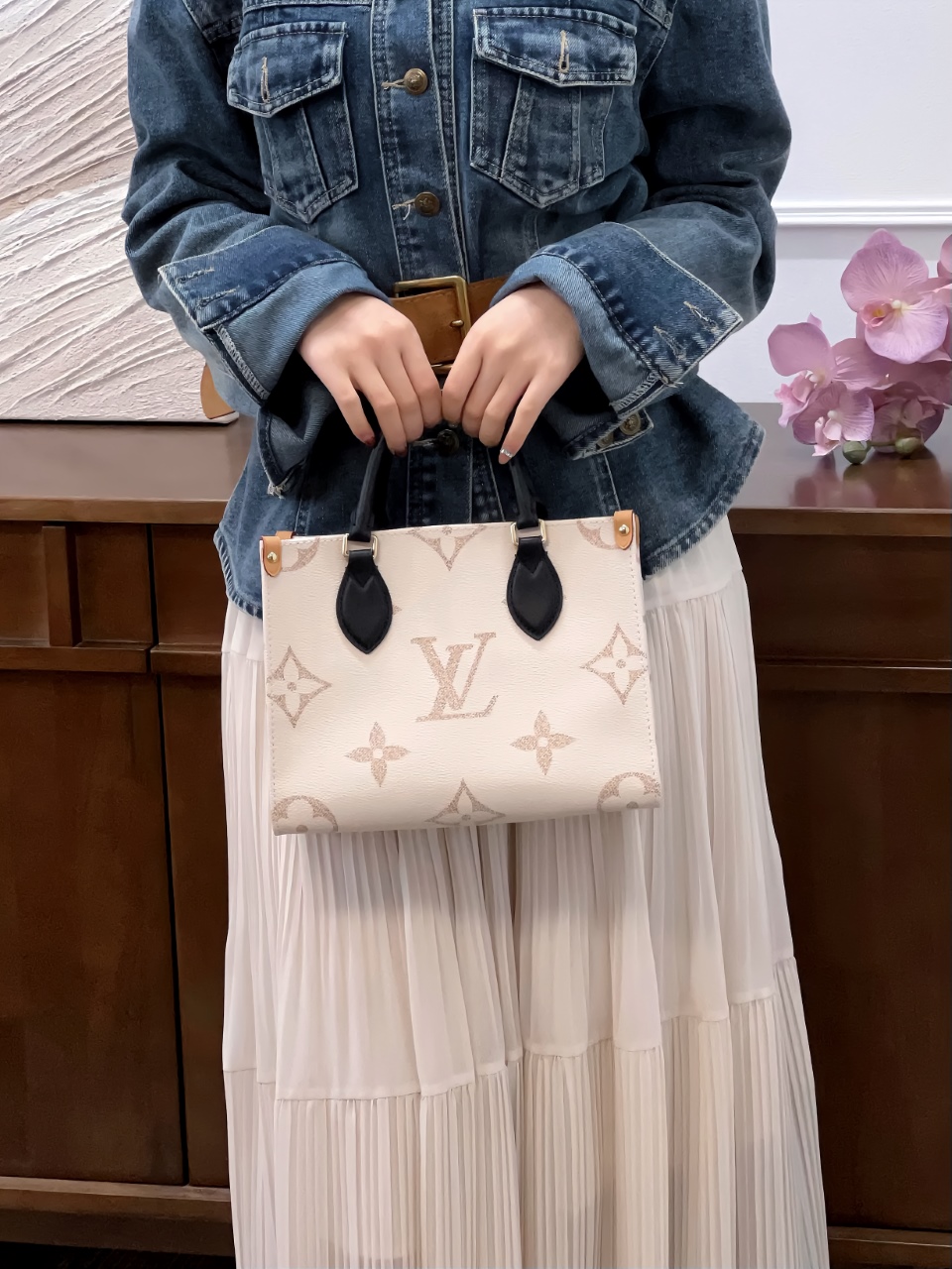 루이비통 온더고 PM