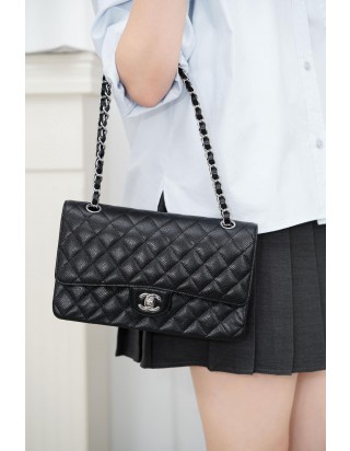 샤넬 클래식 플랩백