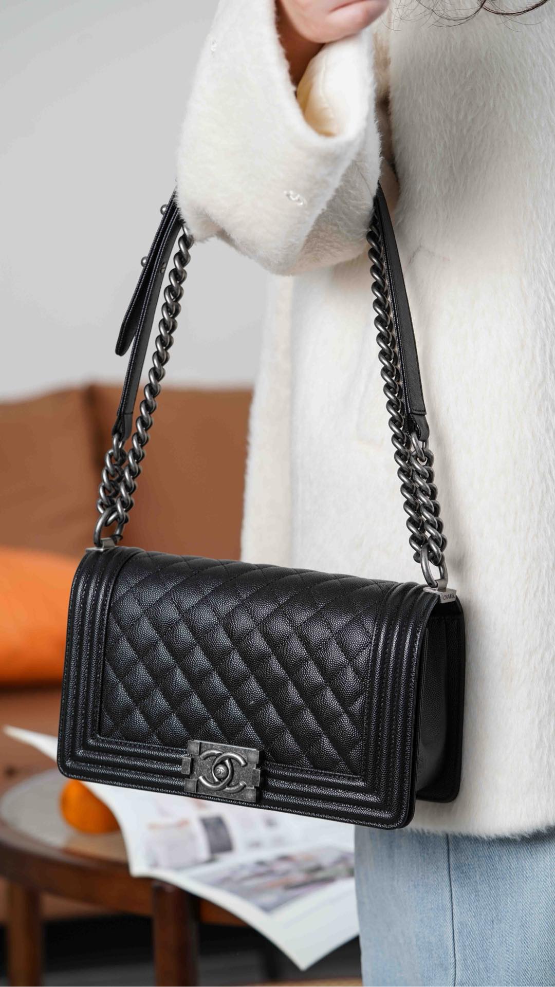 샤넬 르 보이 백 미디움 금장