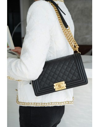 샤넬 르 보이백 미디움 금장