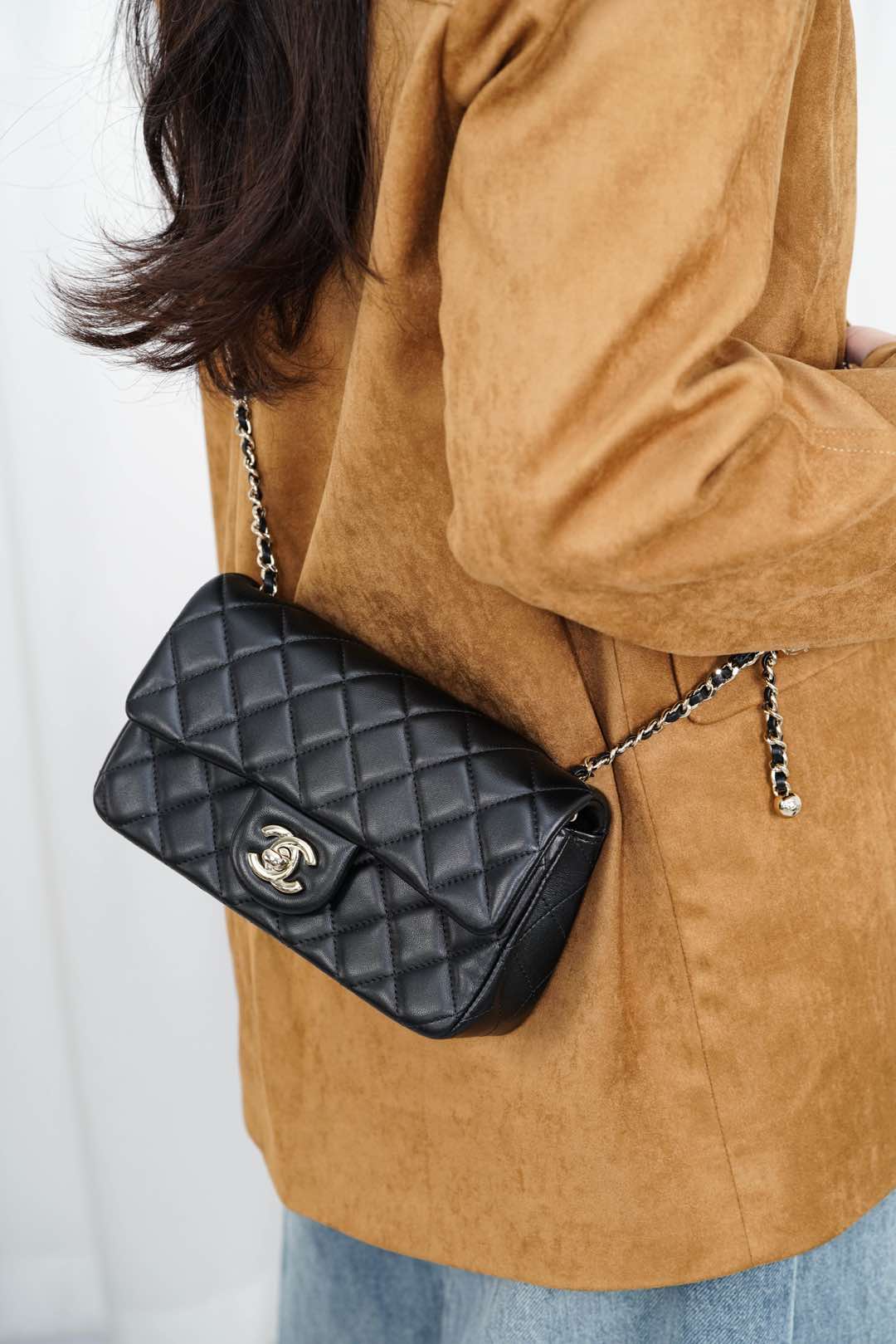 샤넬 클래식 플랩백 체인볼