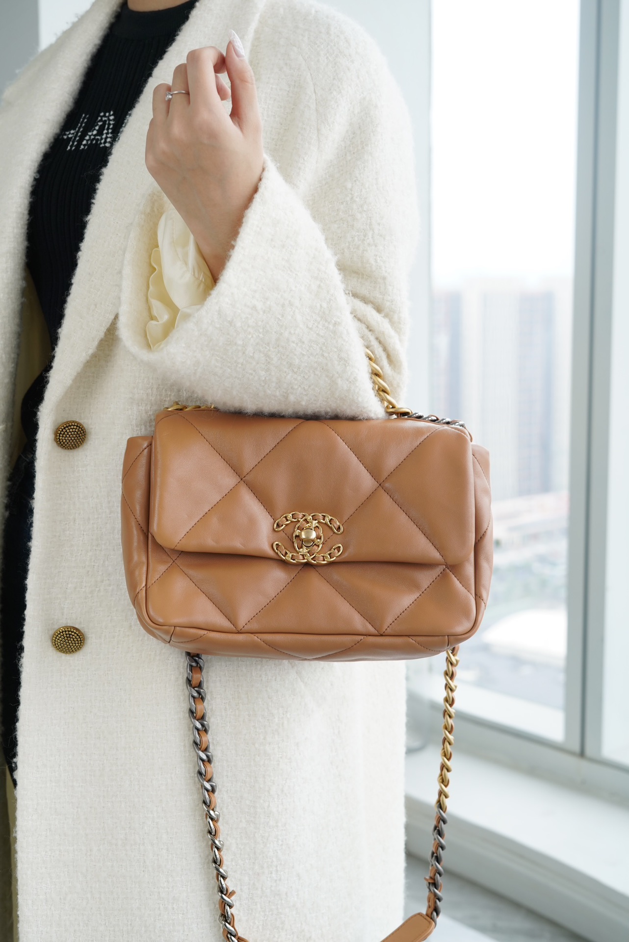 샤넬 19 플랩백 스몰