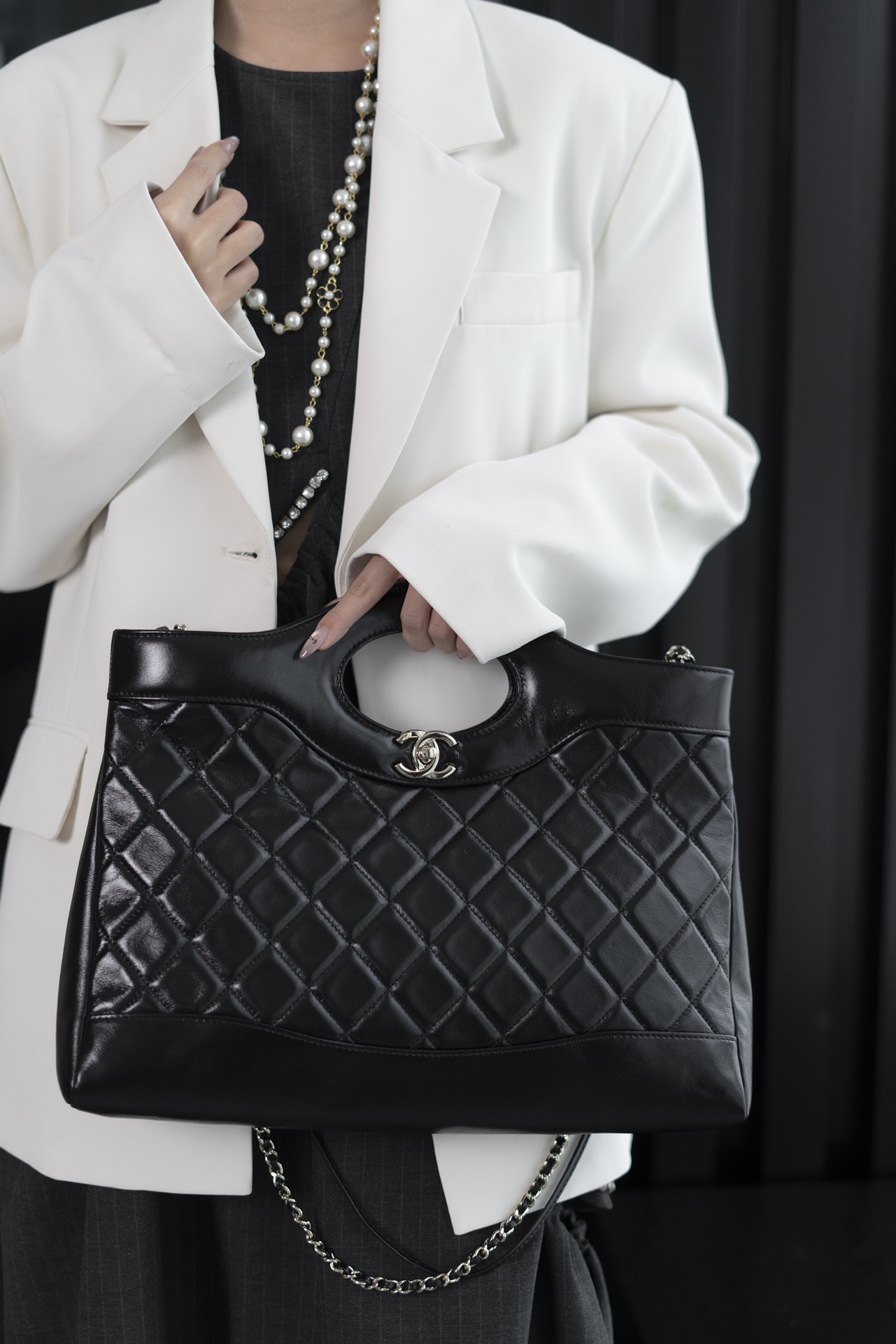 샤넬 31 미디움 쇼핑백