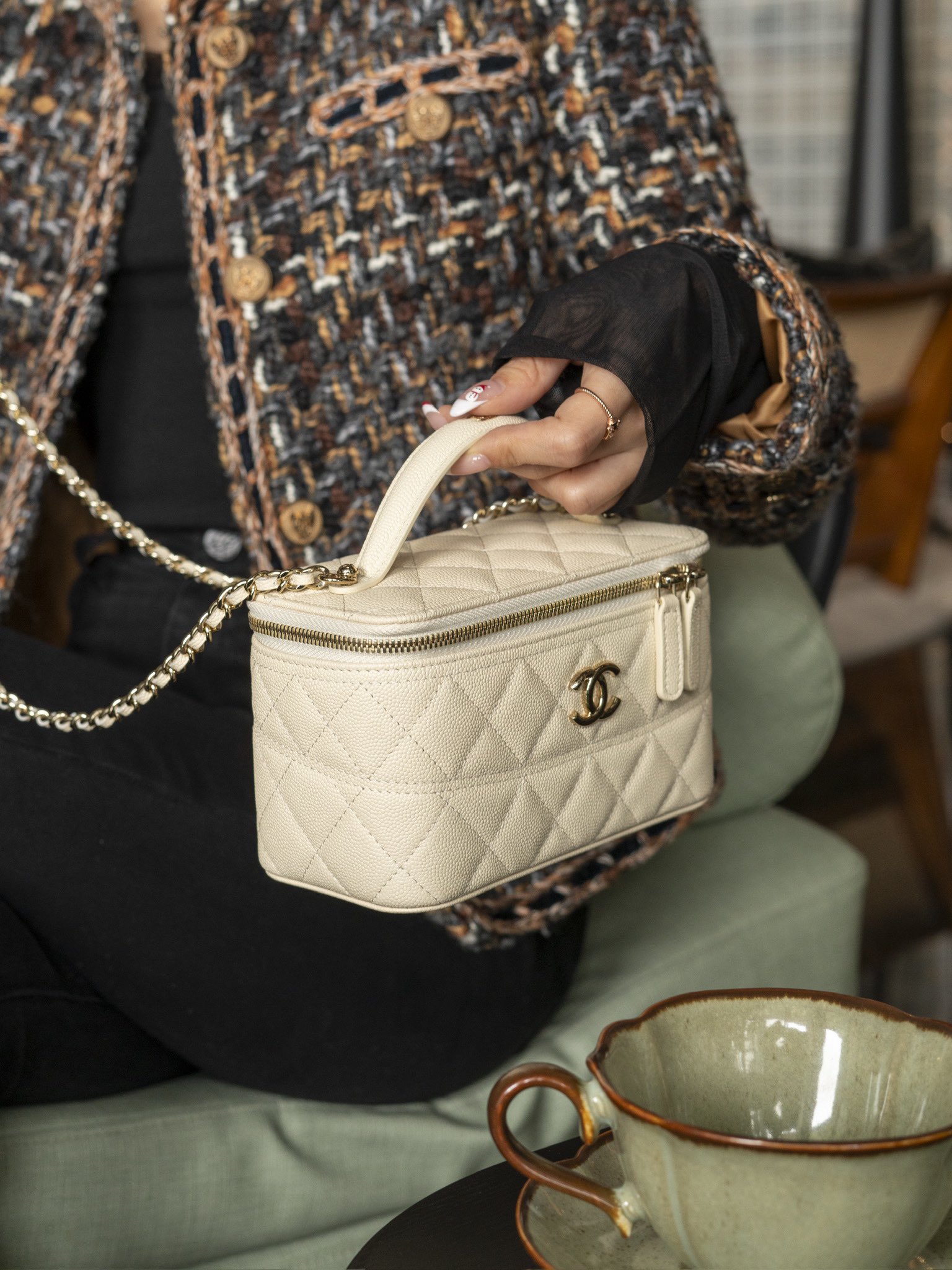 샤넬 25P 탑핸들 베니티 케이스