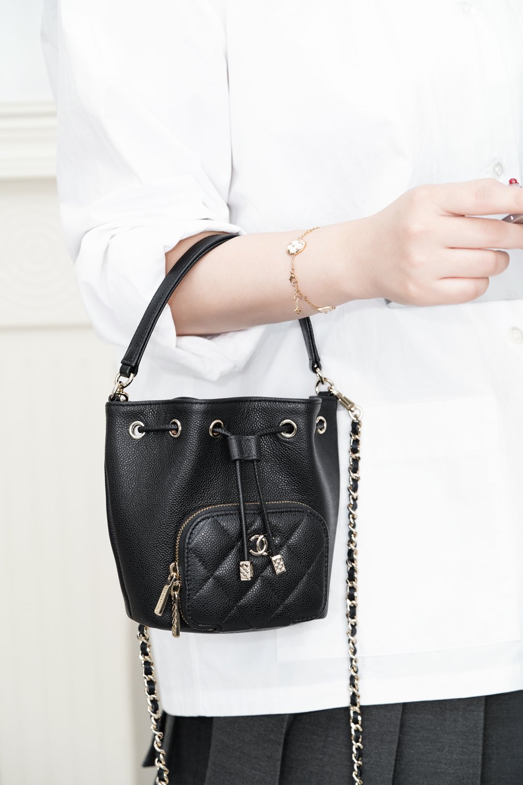 샤넬 체인 클러치