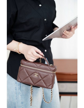 샤넬 탑 핸들 슬림 베니티 케이스