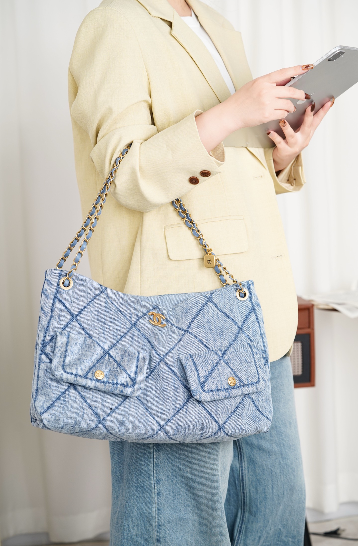 샤넬 데님 쇼핑백