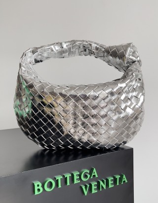 보테가 베네타 조디 백 미디움