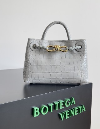 보테가 베네타 안디아모 크로커다일 가죽