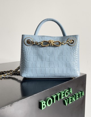 보테가 베네타 안디아모 크로커다일 가죽