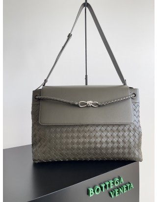 보테가 베네타 안디아모 메신저 백 라지