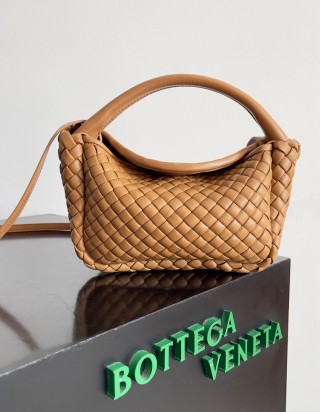 보테가 베네타 미니 코블 탑 핸들 백