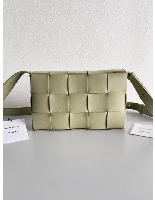 보테가 베네타 카세트 백